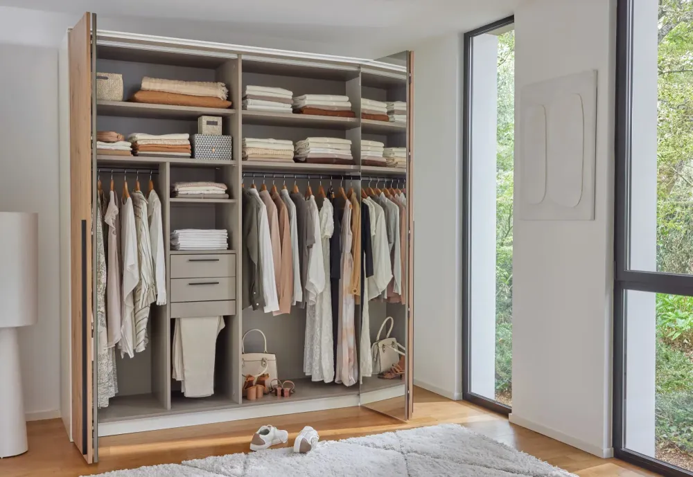 OPALE armoire pliante 200 chêne miroir ouverte